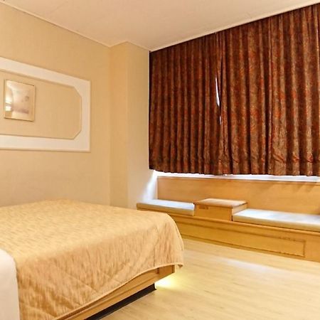 Yes Hotel Chiayi City Dış mekan fotoğraf