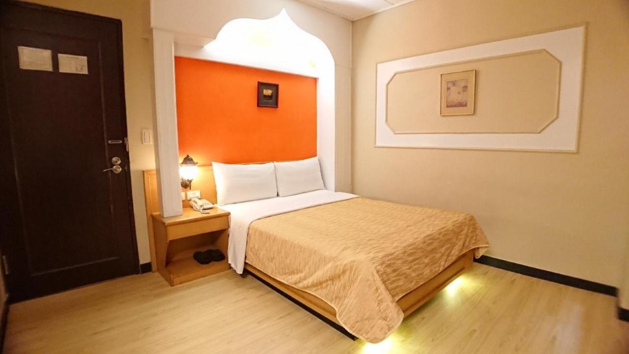 Yes Hotel Chiayi City Dış mekan fotoğraf