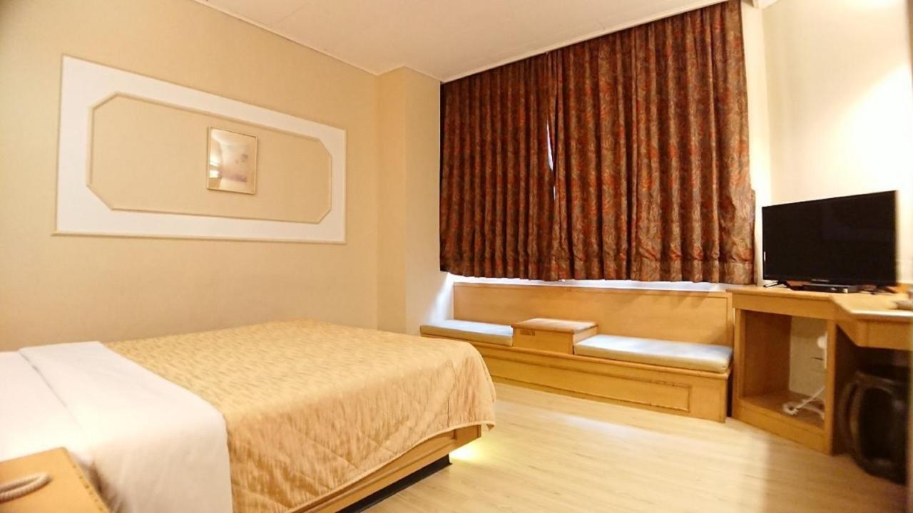 Yes Hotel Chiayi City Dış mekan fotoğraf