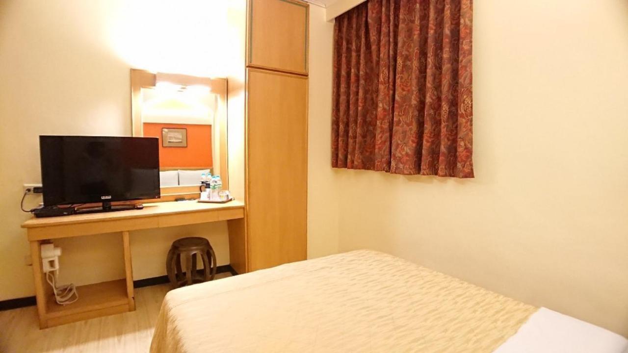 Yes Hotel Chiayi City Dış mekan fotoğraf