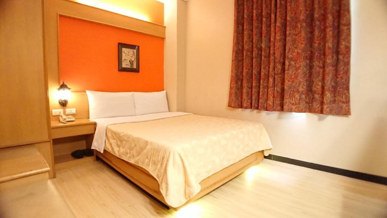 Yes Hotel Chiayi City Dış mekan fotoğraf