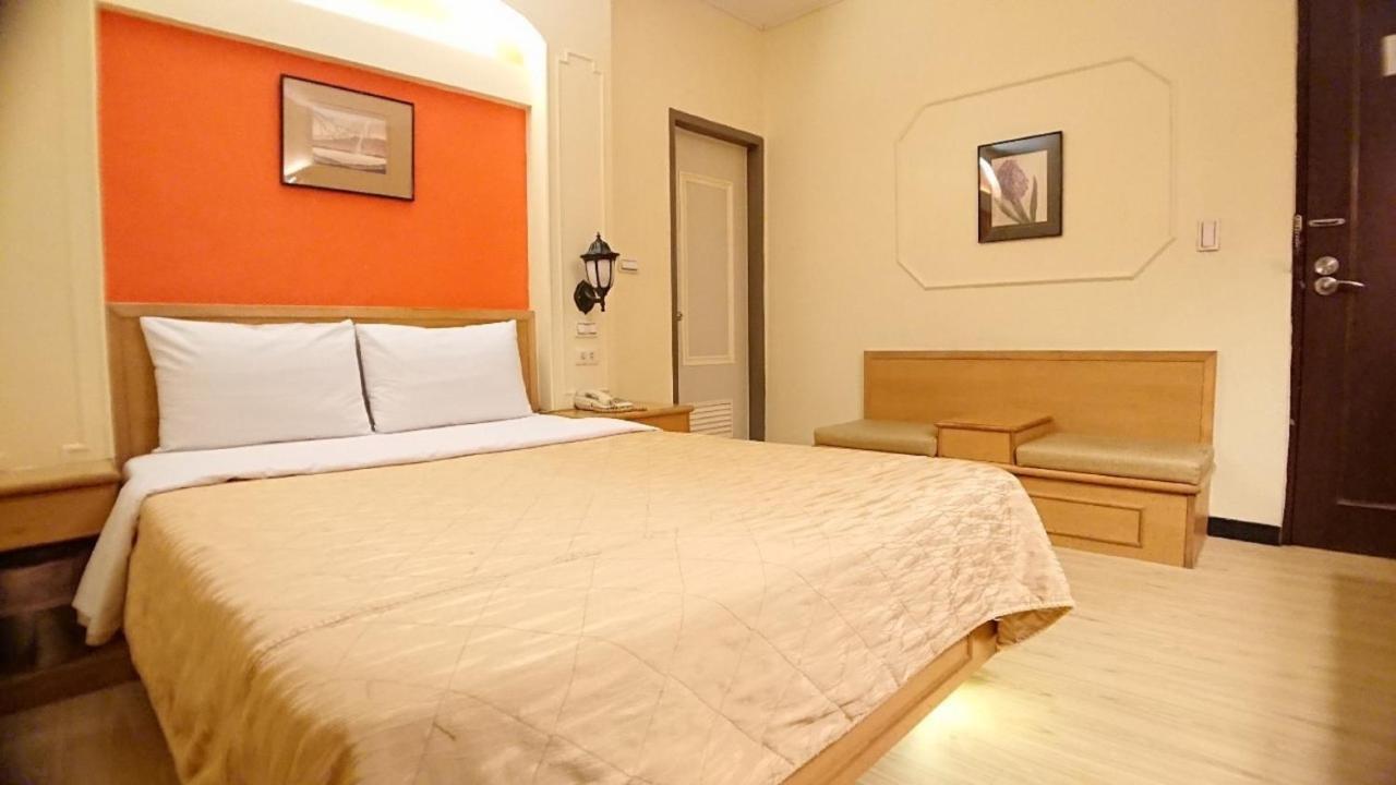 Yes Hotel Chiayi City Dış mekan fotoğraf