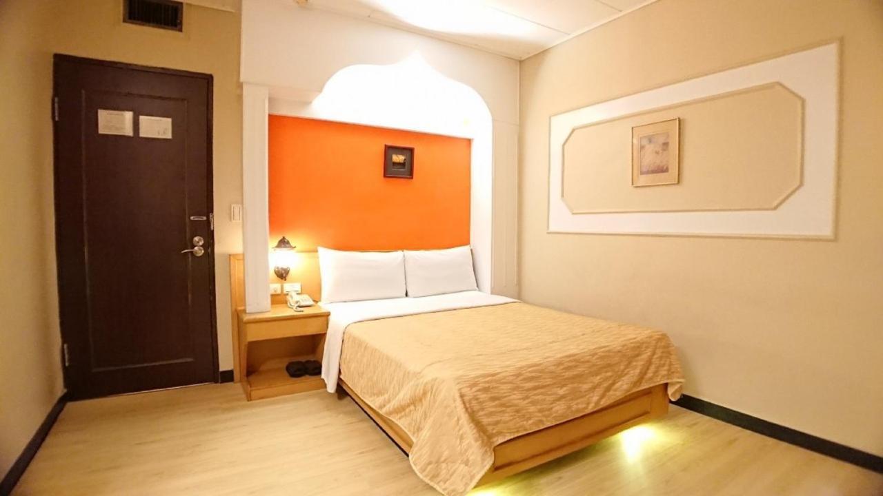 Yes Hotel Chiayi City Dış mekan fotoğraf