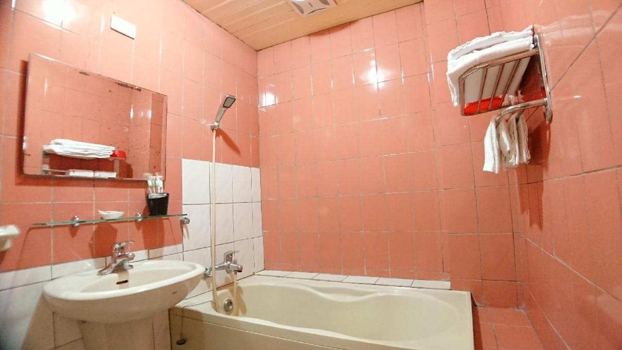 Yes Hotel Chiayi City Dış mekan fotoğraf