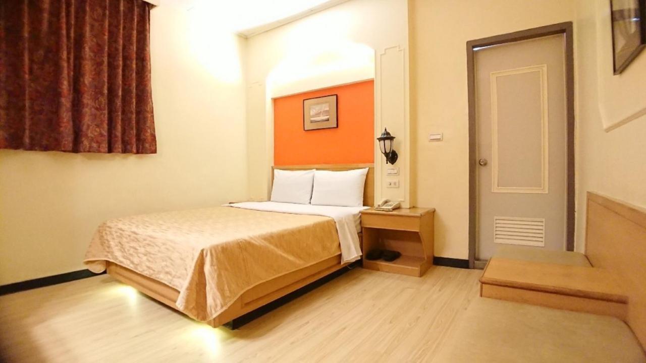 Yes Hotel Chiayi City Dış mekan fotoğraf