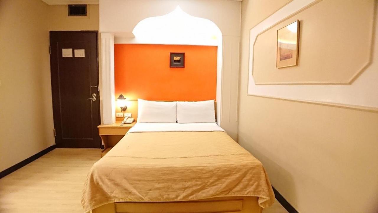 Yes Hotel Chiayi City Dış mekan fotoğraf