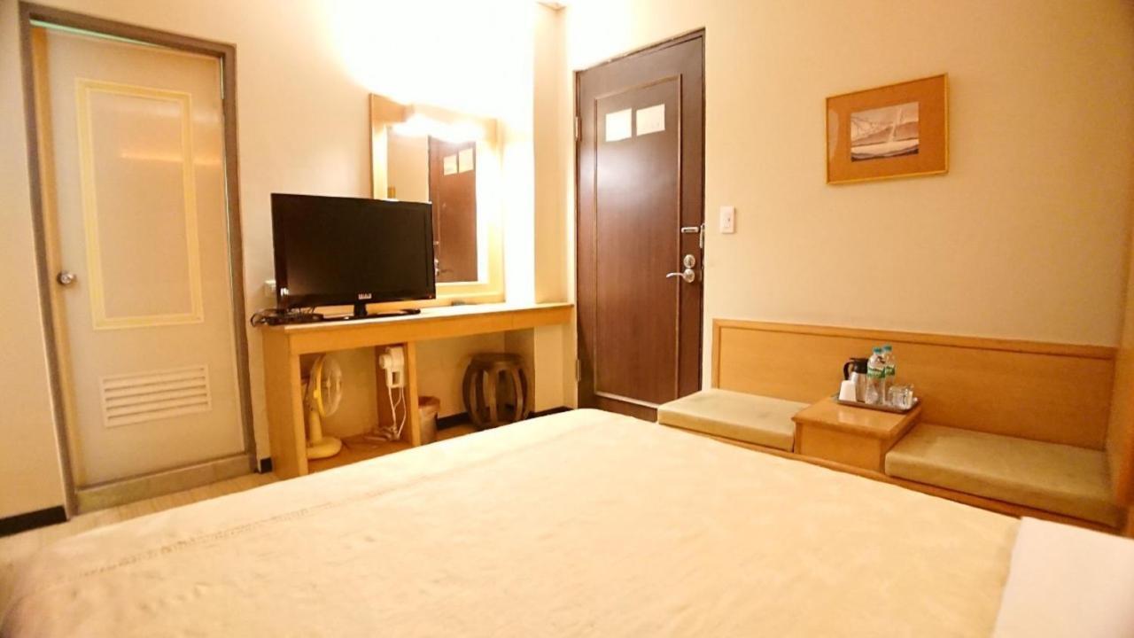 Yes Hotel Chiayi City Dış mekan fotoğraf